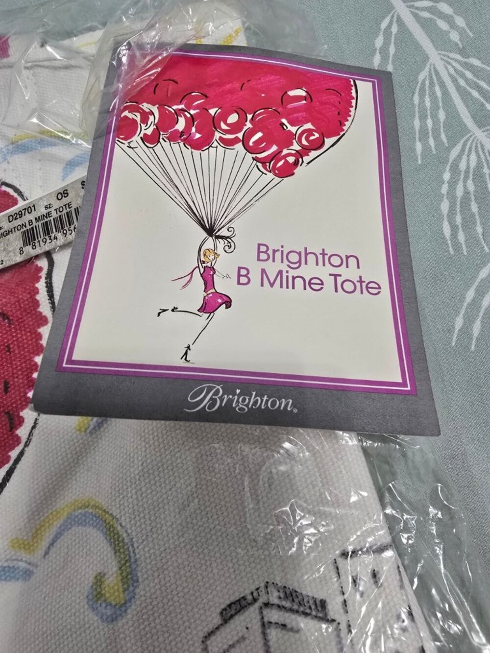 NWT Brighton B Mine Tote Bag With Heart Balloon Design Hand-Printed Canvas READ - Picture 4 of 6